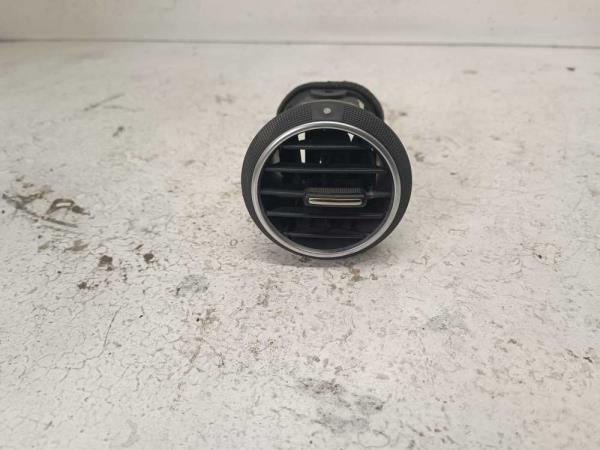 GRILLE D' AIR AUDI - Vue 1